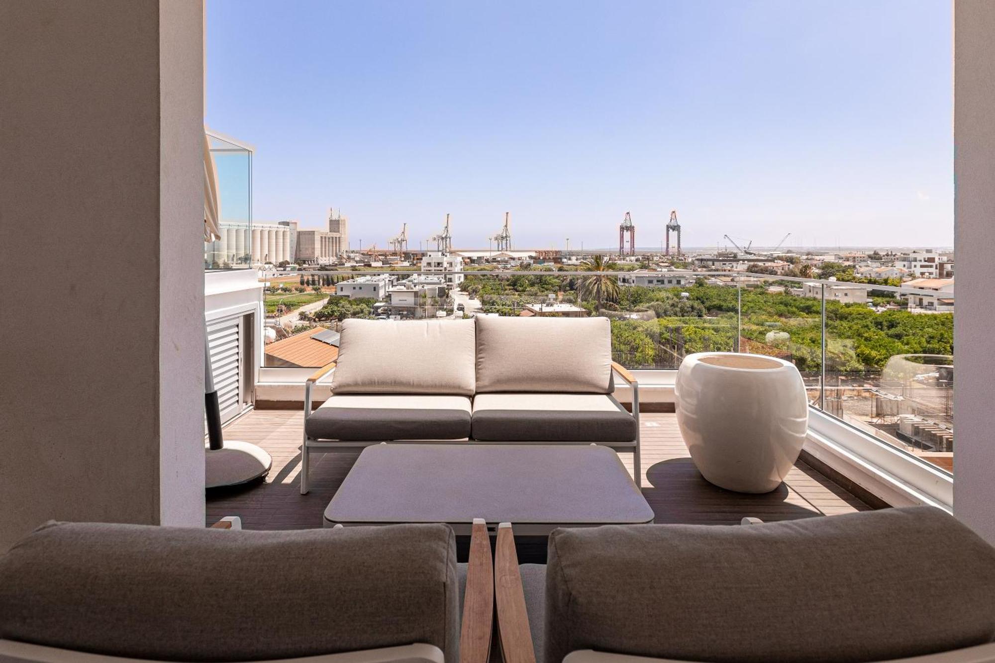 Yamas Urban Living Zakaki Pool Penthouses & Apartments 레메소스 외부 사진