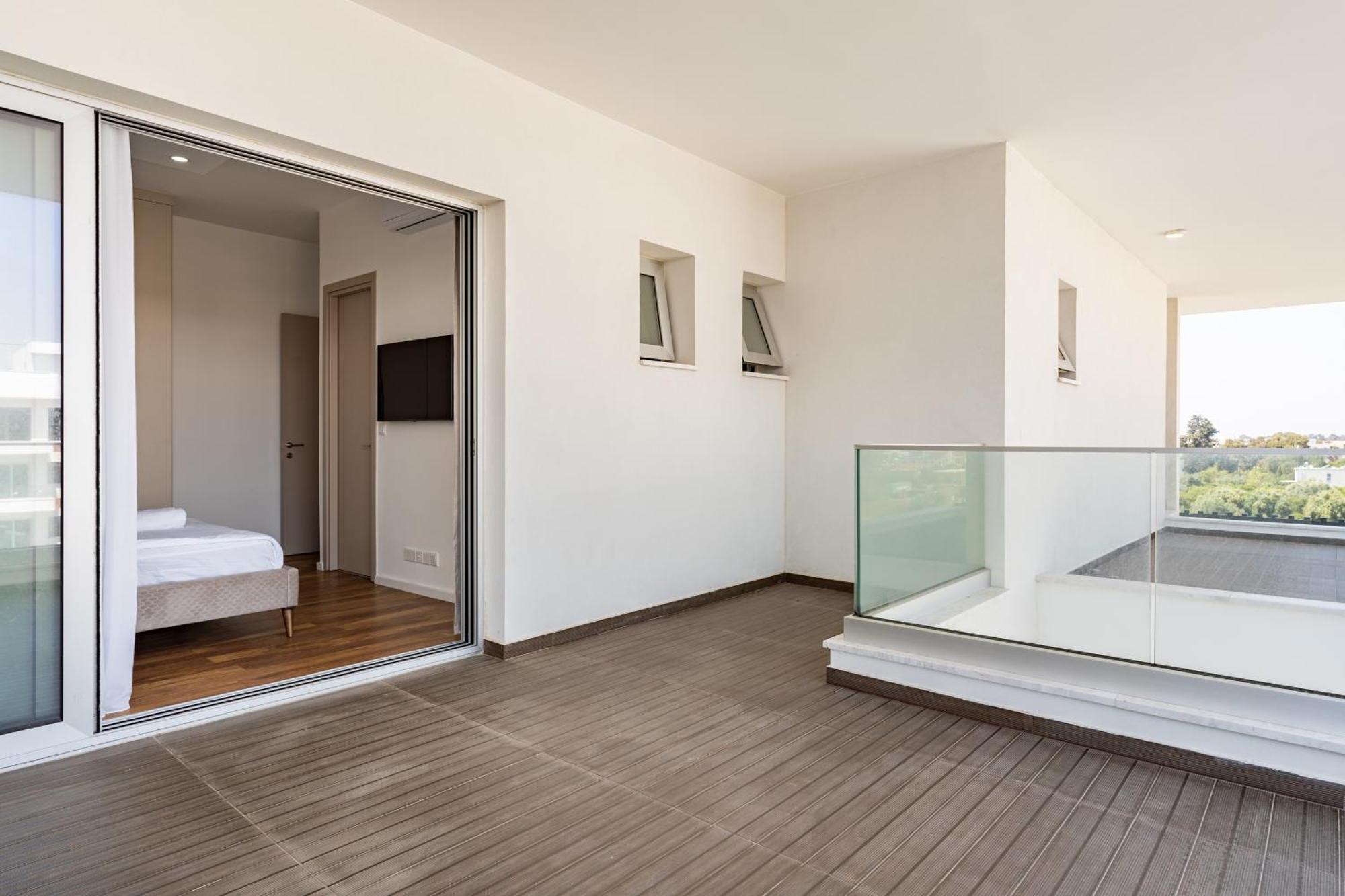 Yamas Urban Living Zakaki Pool Penthouses & Apartments 레메소스 외부 사진