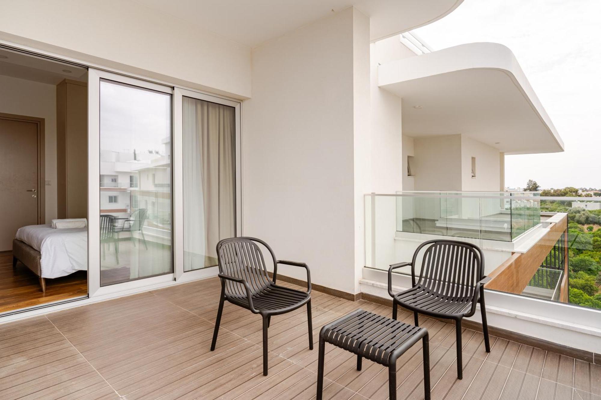 Yamas Urban Living Zakaki Pool Penthouses & Apartments 레메소스 외부 사진